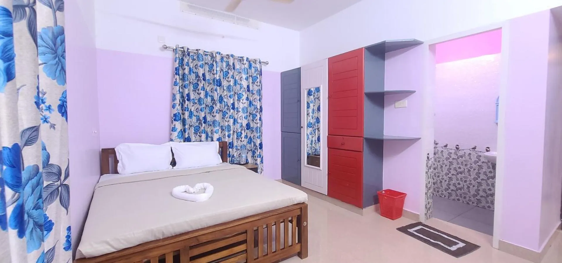 Bed and Breakfast Paddy Castle Тривандрум 0*,  Индия